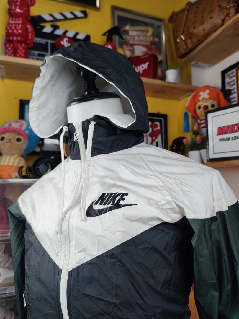 Nike hot sale windrunner multicolor