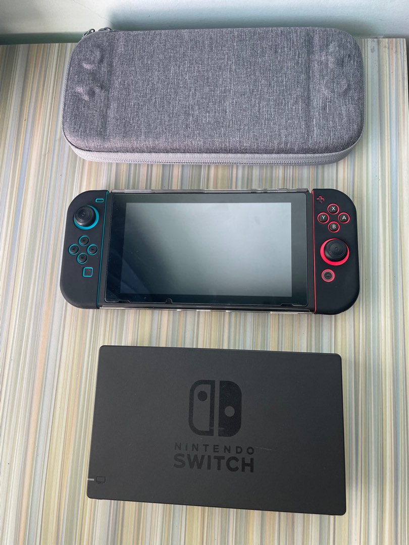 Nintendo Switch Gen 1 (NOT OLED GEN 2), Video Gaming, Video Game Consoles, Nintendo on Carousell