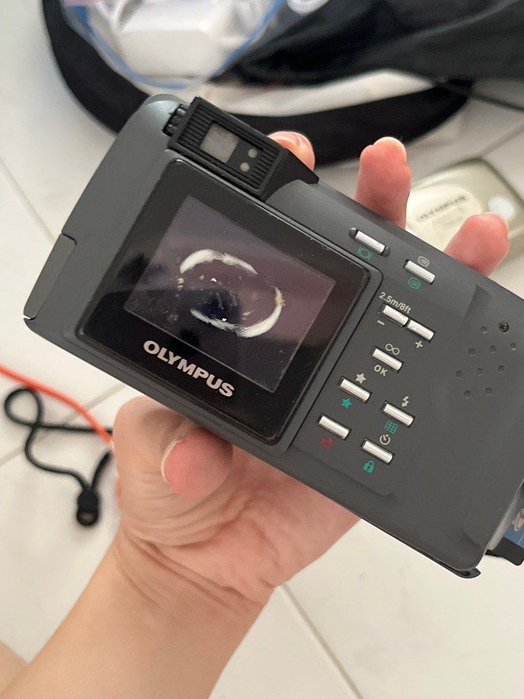 OLYMPUS C900 ZOOM DIGITAL CAMERA (not working), Photography, Cameras