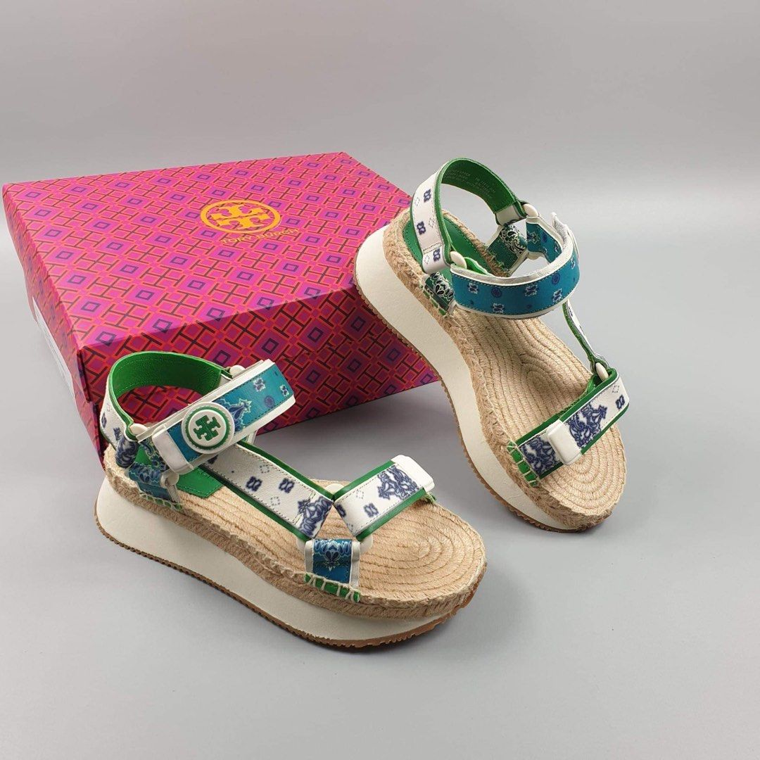 Tory burch daisy 2025 sandals