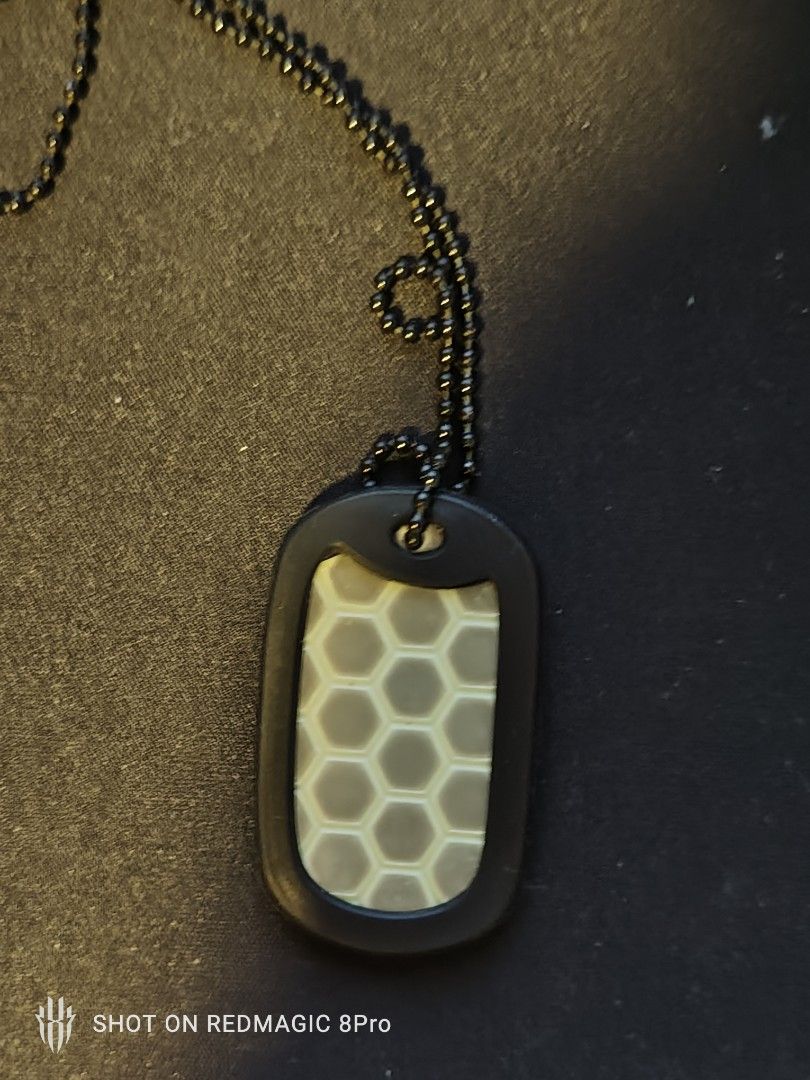 PDW Standard Issue Ti Dog Tag Tool and Solus Dog Tag, Sports Equipment