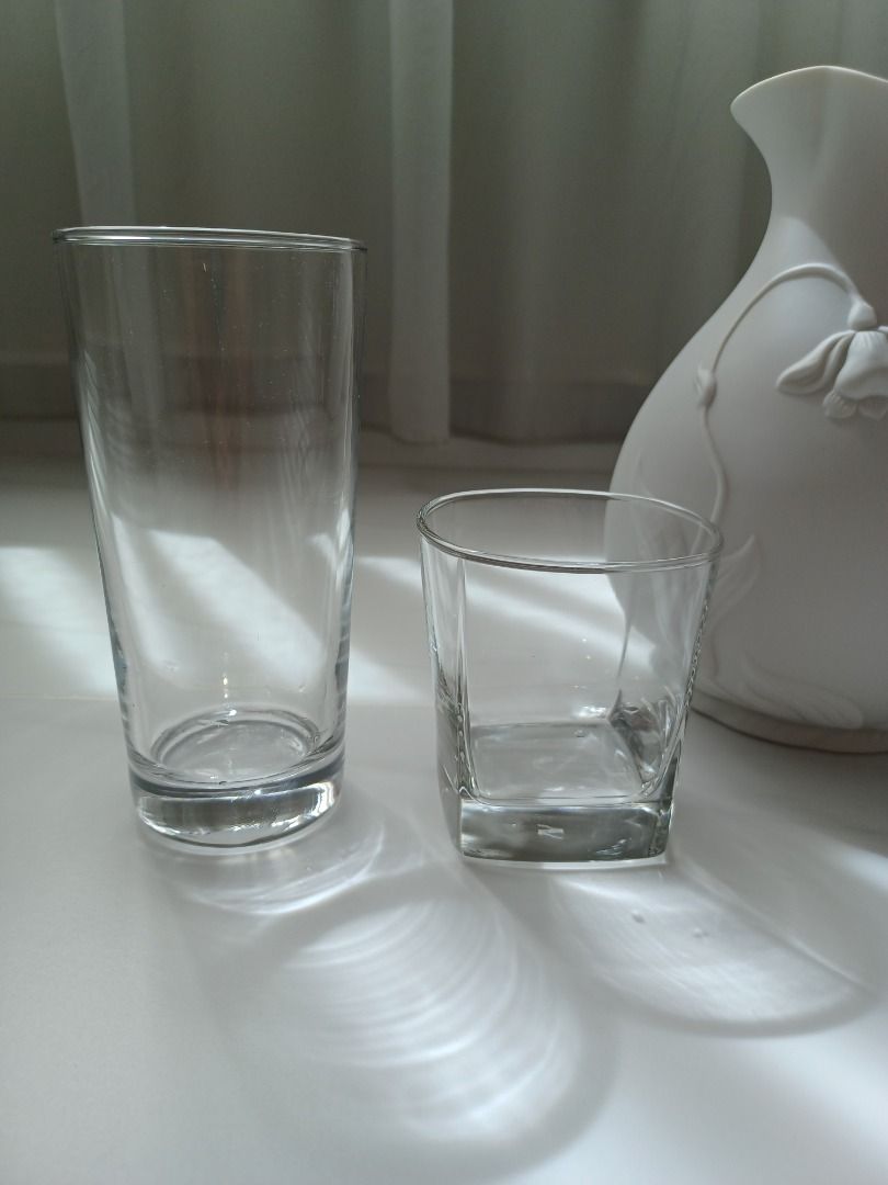 PITCHER/WHITE FROM THE METROPOLITAN MUSEUM OF ARTS, NYC GIFT SHOP + 4 x