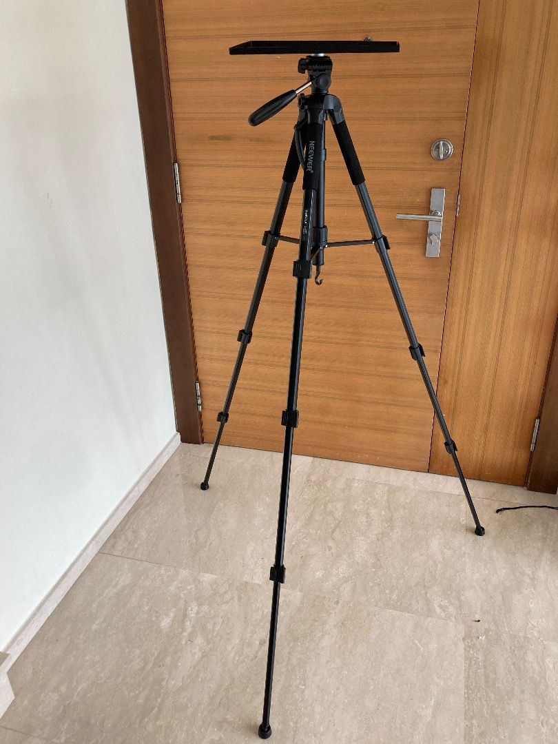 Portable Aluminum Alloy Camera 2 in 1 Tripod with 3 Way Swivel Pan Head