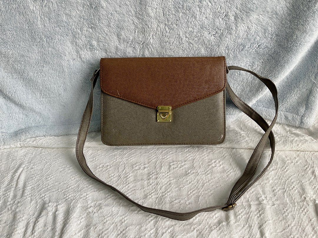 Preloved Primadona crossbody bag (Category: Cross-body Bags) located in Cainta. Submitted by jdcmd (Listing ID 1231003129, Image 1). Description: PRELOVED only, personal use With signs of usage and storage RFS: decluttering Pls manage your expectations :) SF c/o buyer via lalamove, grab or lbc only No COD or COP Payment first basis Gcash or bdo bank transfer only.