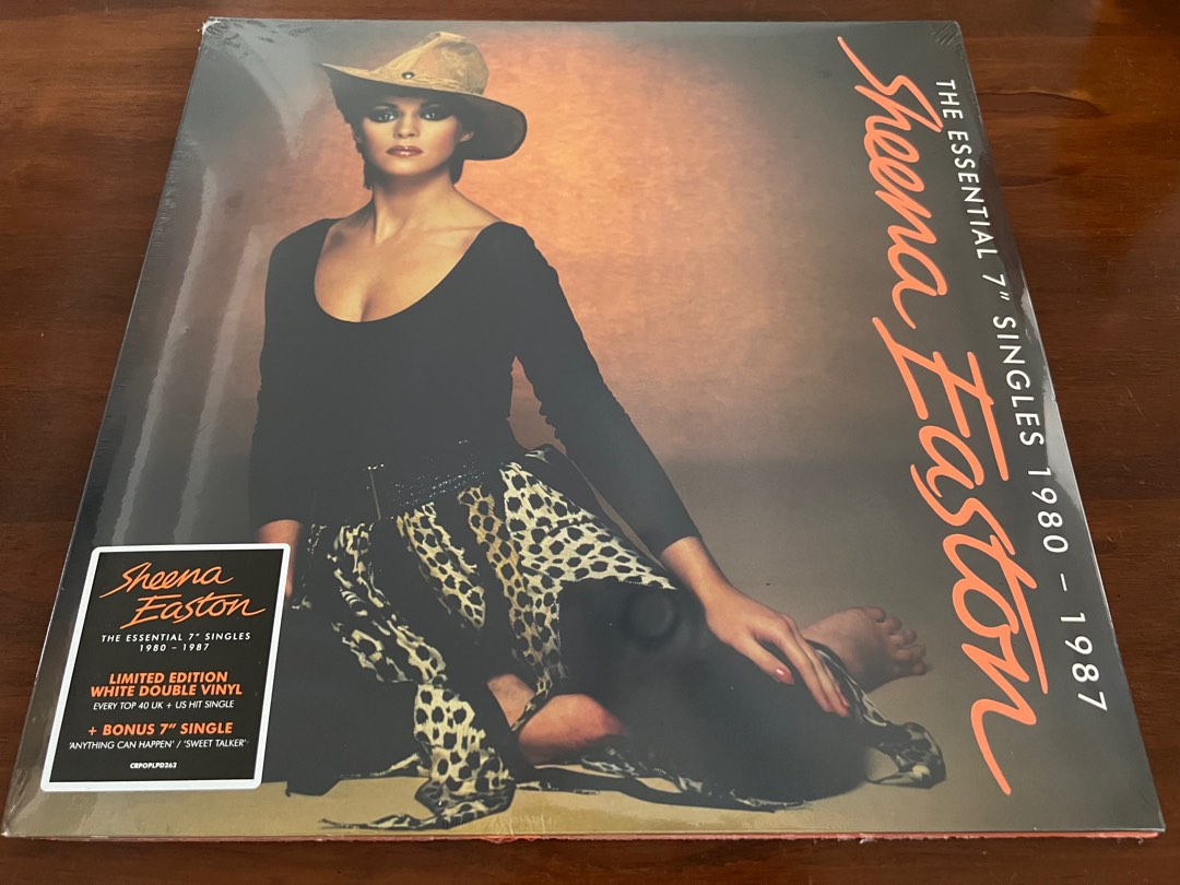 Vinyls　Hobbies　Coloured　copies),　on　Single　Carousell　limited　(2LP　Music　RSD　Easton　Edition　Limited　7”　pink　bonus　Essential　Vinyl　Toys,　7″　1,000　Sheena　1980-1987　to　vinyl　Media,　2023)　Singles