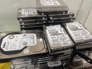 SAS SSD / HDD for Server 