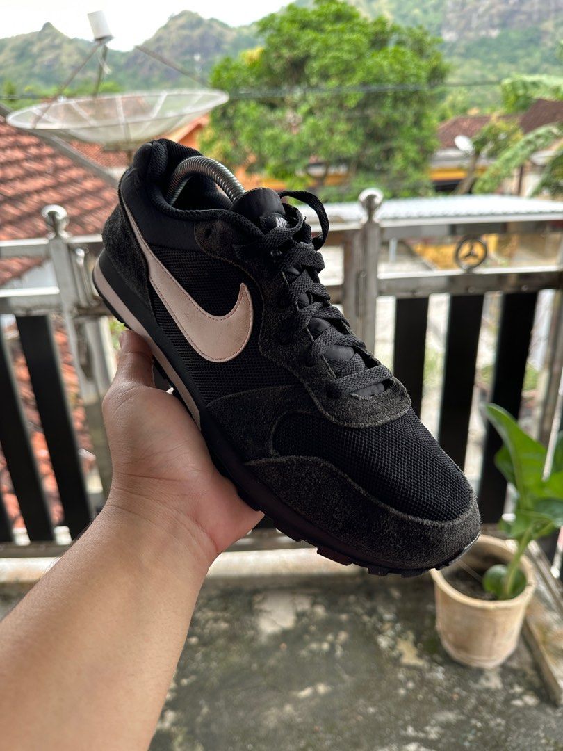 Sepatu nike md runner store