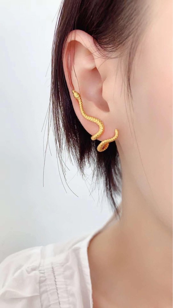 Snake Earrings in 18Karat Gold Setting