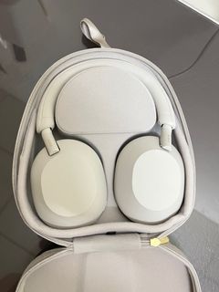 Sony XM5藍牙耳罩式耳機