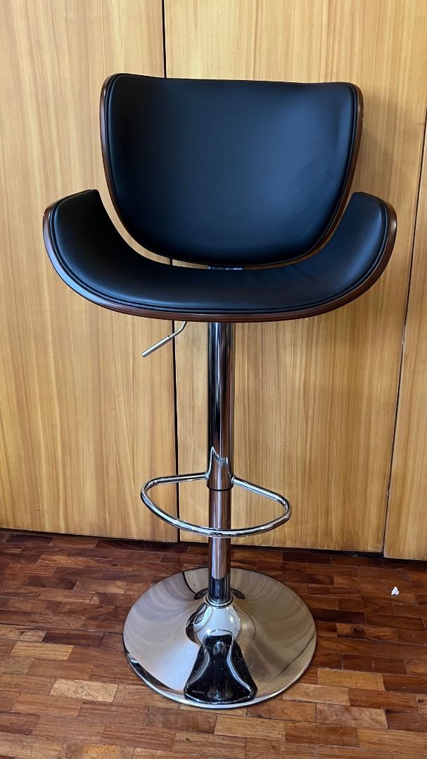 Standing desk chair/Bar stool on Carousell