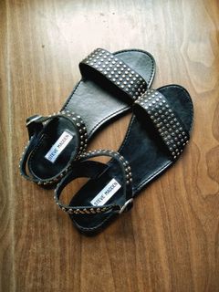 (Category: ) located in . Submitted by summer_fling (Listing ID 1230926812, Image 1). Description: .