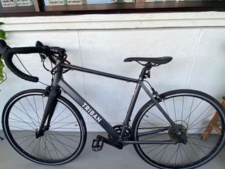 Triban Road Bike