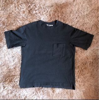 Uniqlo U shirt