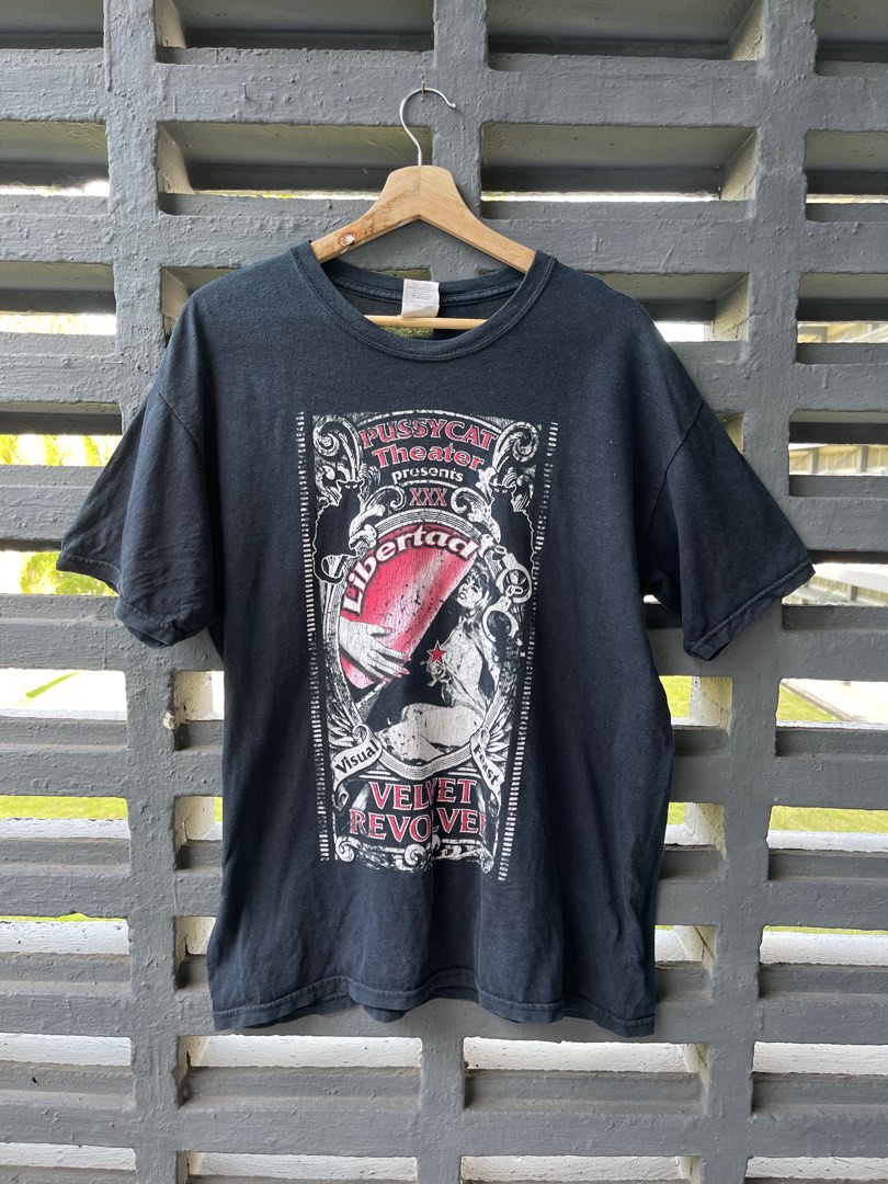 Velvet Revolver t shirt, Men's Fashion, Tops & Sets, Tshirts & Polo ...