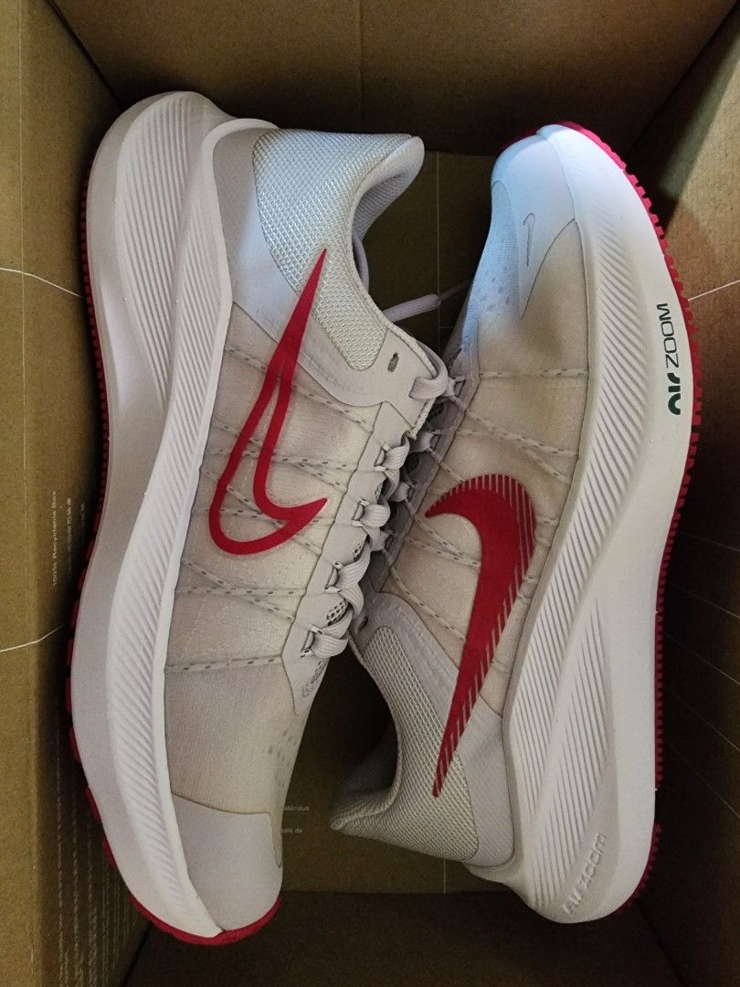 WOMEN NIKE ZOOM WINFLO 8 US 8