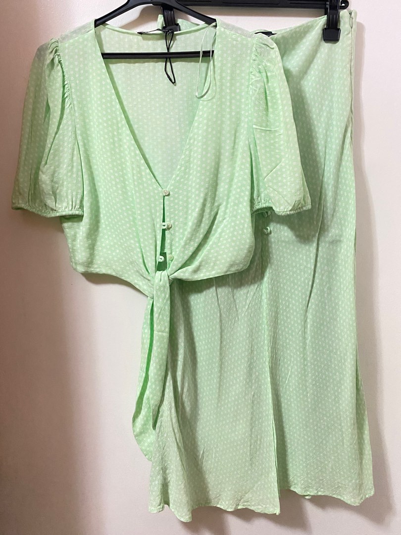 Zara green polka co ord set, Women's Fashion, Dresses & Sets, Sets or ...