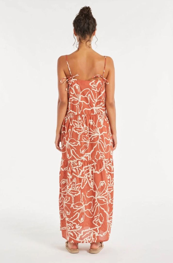 Zulu and zephyr coast dress 2025