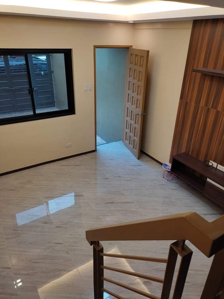 2 bedrooms House and lot for sale in Sampaloc Manila near