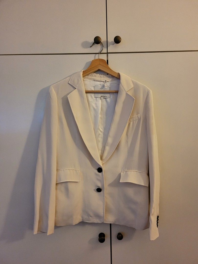 White shop silk jacket