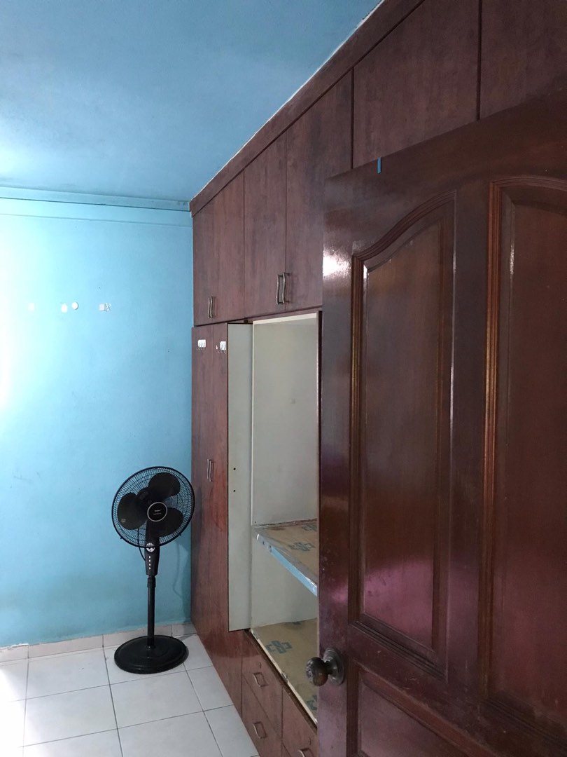 (Category: ) located in . Submitted by isaccgenius (Listing ID 1235001141, Image 1). Description: .