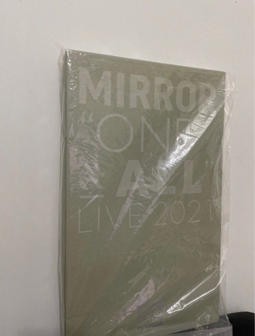 絕版 mirror 2021 演唱會 boxset, 興趣及遊戲, 收藏品及紀念品, 明星周邊 Carousell