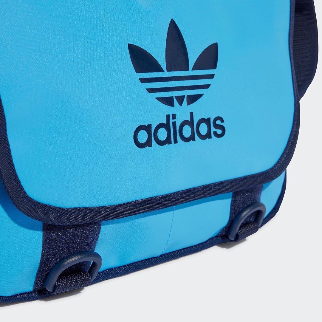 Adidas ADICOLOR ARCHIVE MESSENGER BAG SMALL A SPORTSHERITAGEINSPIRED