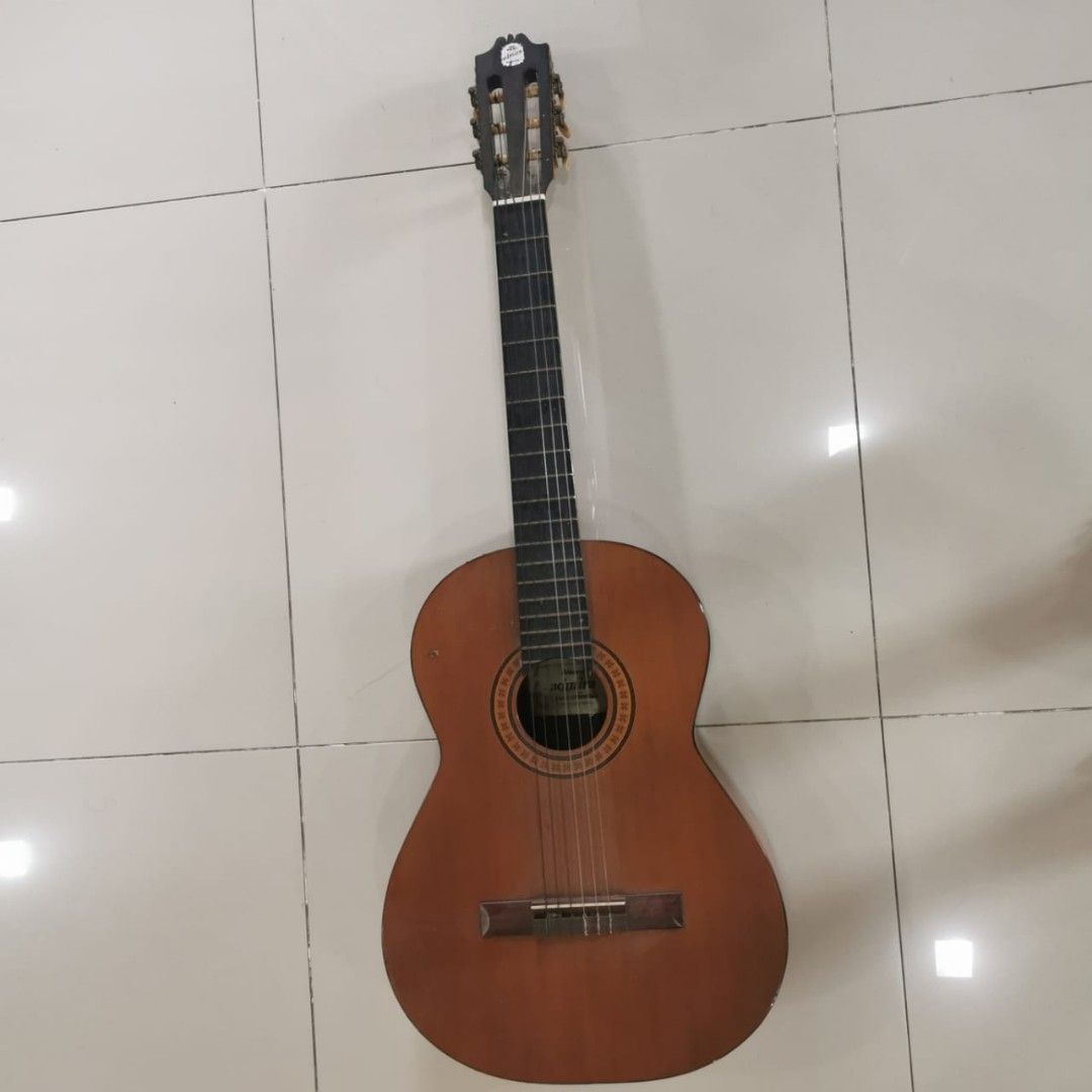 Admira Cordoba Classical Guitar