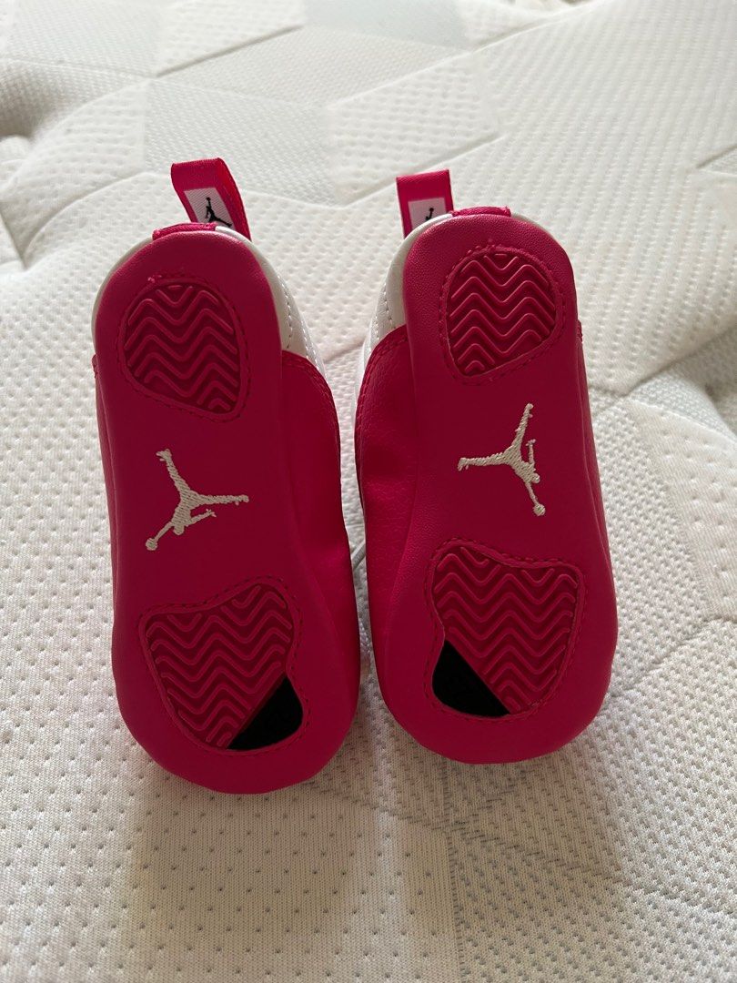 Red jordan baby best sale shoes
