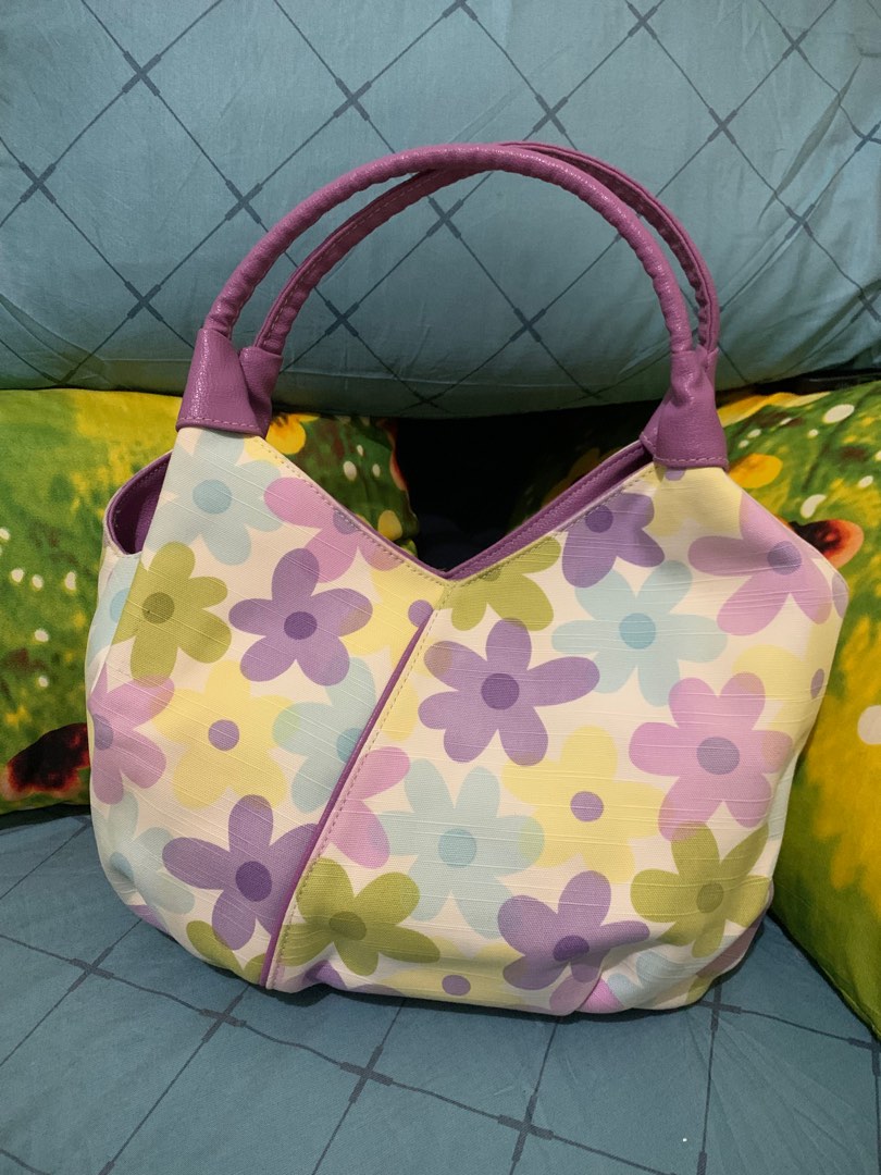 Andre Valentino Floral Bag on Carousell