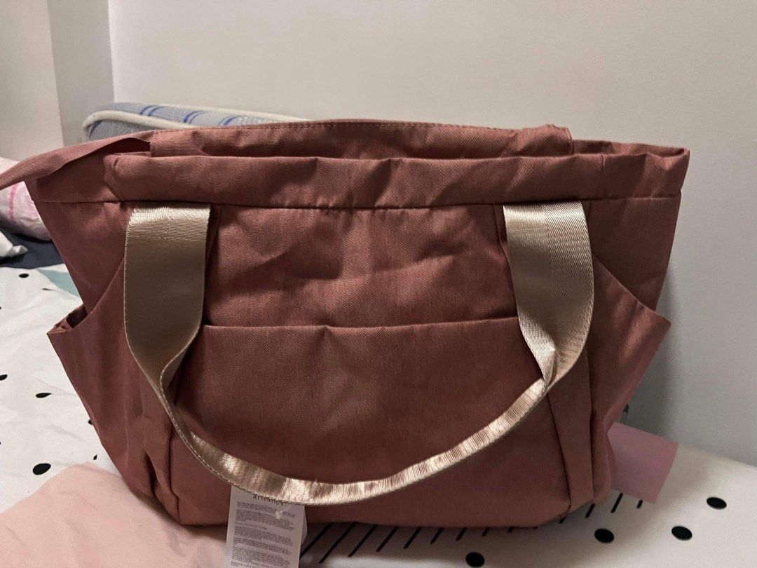 ANELLO 10 pocket shoulder bag Women s Fashion Bags Wallets Shoulder Bags on Carousell