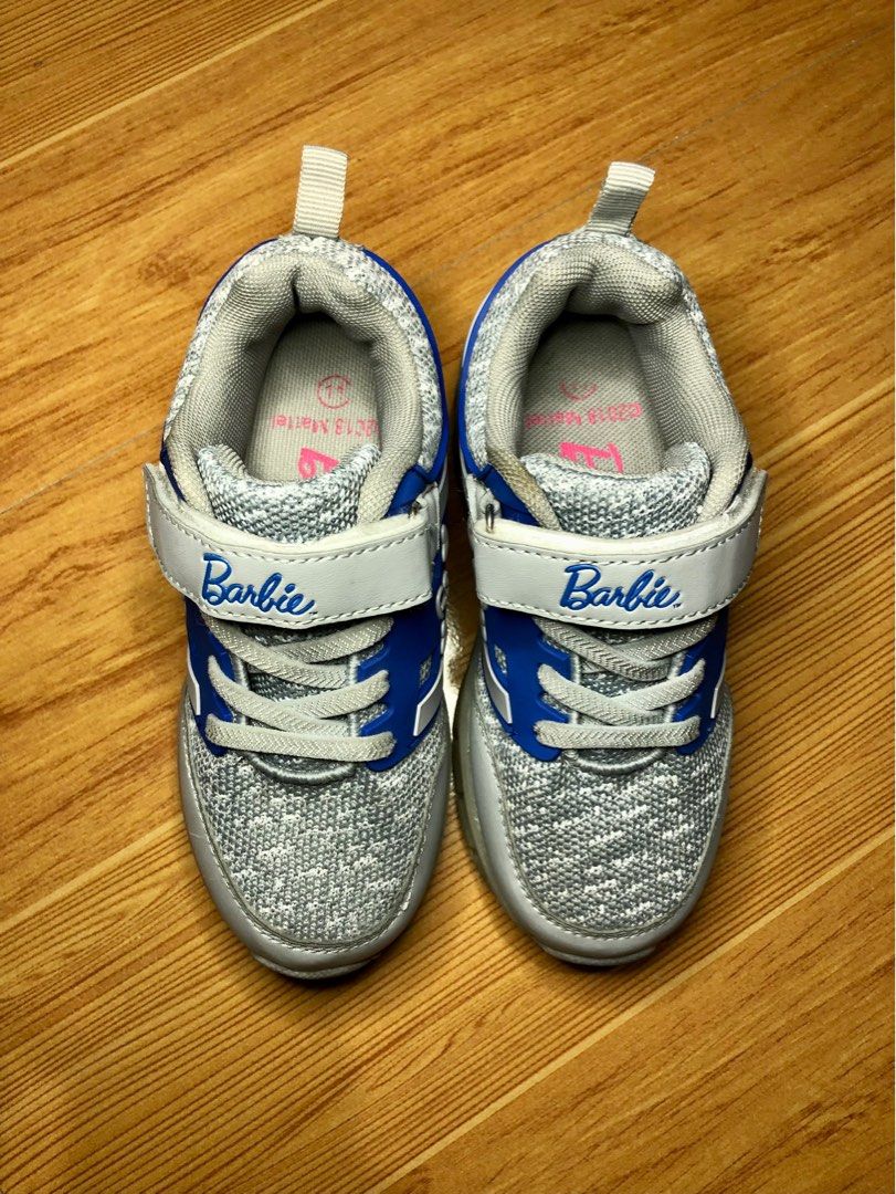 Barbie shoes roller skates kids (Category: Babies & Kids Fashion) located in Sorsogon. Submitted by honnie_gonlie (Listing ID 1235080842, Image 2). Description: Barbie shoes roller skates color gray and navy blue still work light size 11-13 still in good condition Issue: crack long time Payment: BDO/BPI/GCASH Shipping: LBC/JRS/J&T.