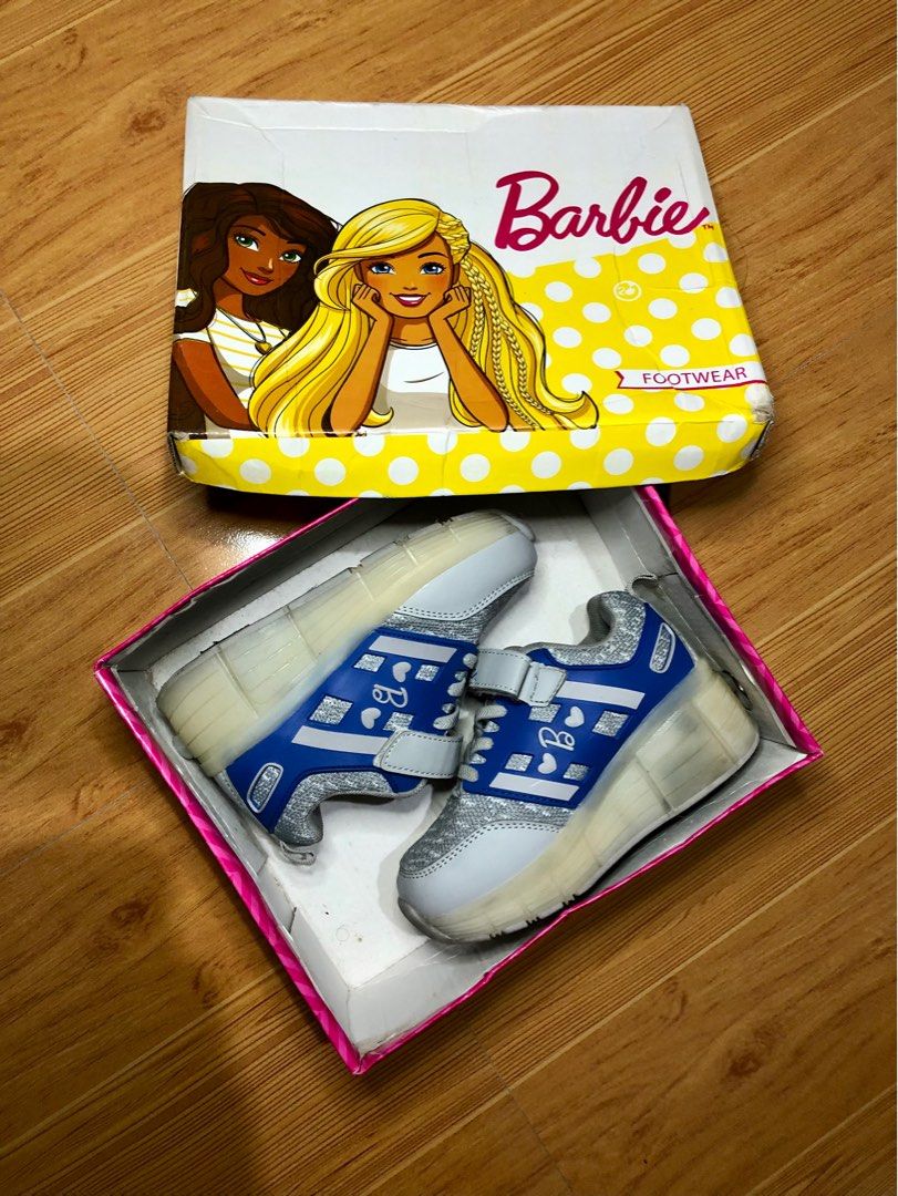 Barbie shoes roller skates kids (Category: Babies & Kids Fashion) located in Sorsogon. Submitted by honnie_gonlie (Listing ID 1235080842, Image 1). Description: Barbie shoes roller skates color gray and navy blue still work light size 11-13 still in good condition Issue: crack long time Payment: BDO/BPI/GCASH Shipping: LBC/JRS/J&T.