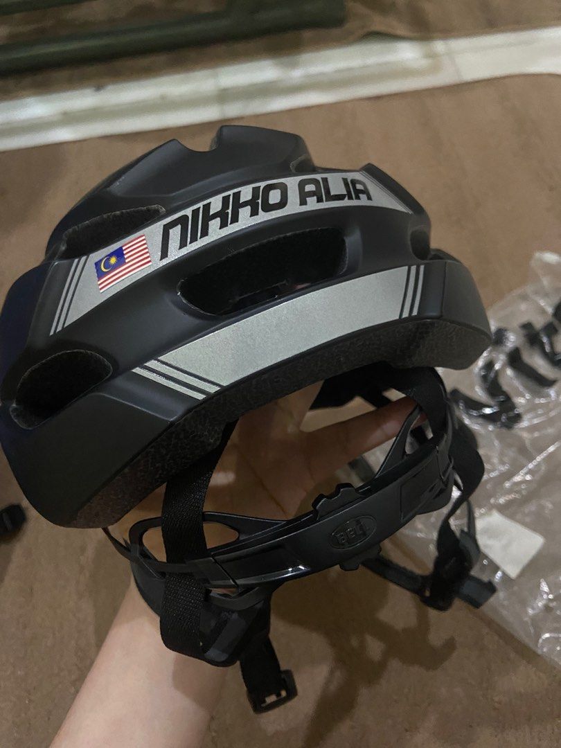 Bell Cycling Helmet, Sports Equipment, Bicycles & Parts, Bicycles on