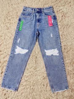 (Category: ) located in . Submitted by mr_wardrobe_ (Listing ID 1235117108, Image 1). Description: .