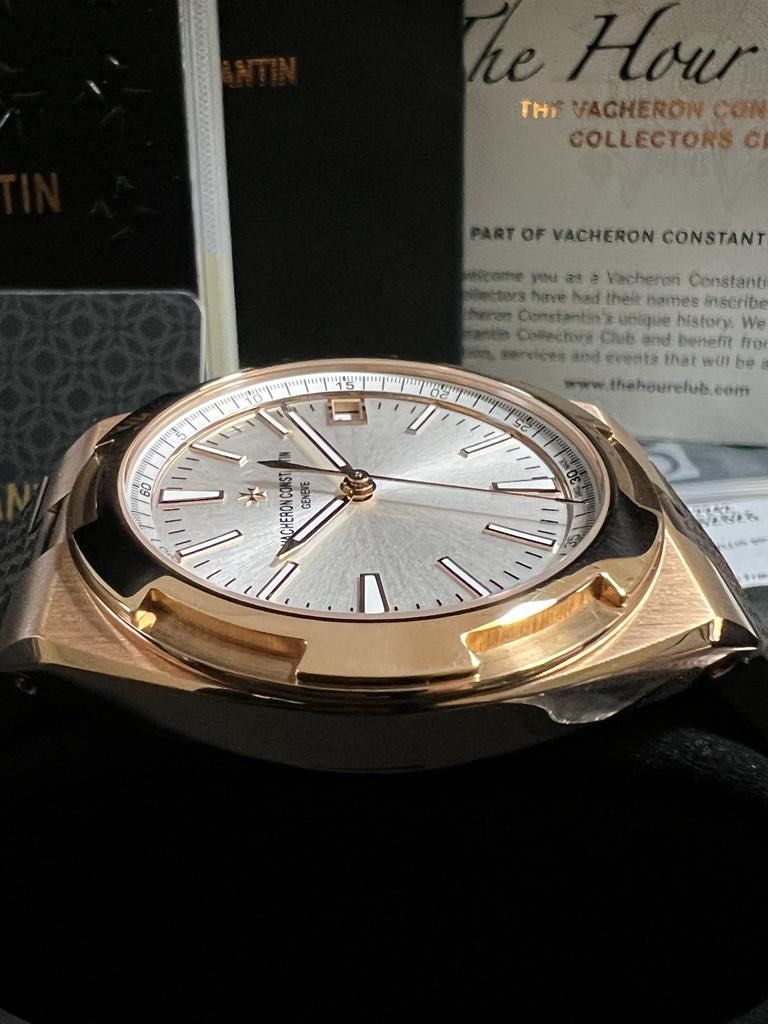 BNIB VACHERON CONSTANTIN OVERSEAS PINK GOLD 41mm SILVER DIAL 4500V - Main Image