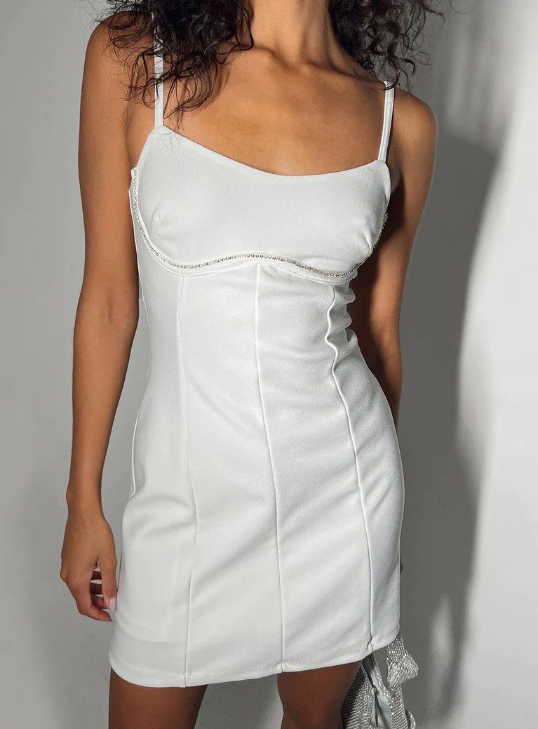BNWTIP Princess Polly Lunara Mini Dress White, Women's Fashion, Dresses &  Sets, Dresses on Carousell