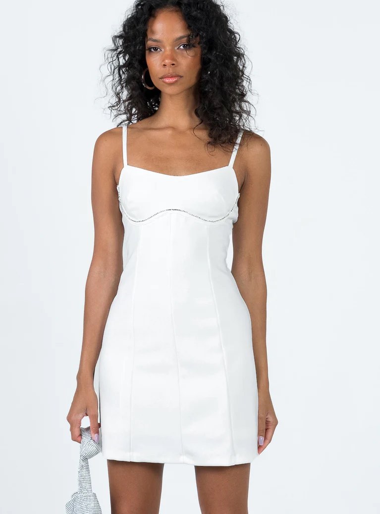 BNWTIP Princess Polly Lunara Mini Dress White, Women's Fashion, Dresses &  Sets, Dresses on Carousell