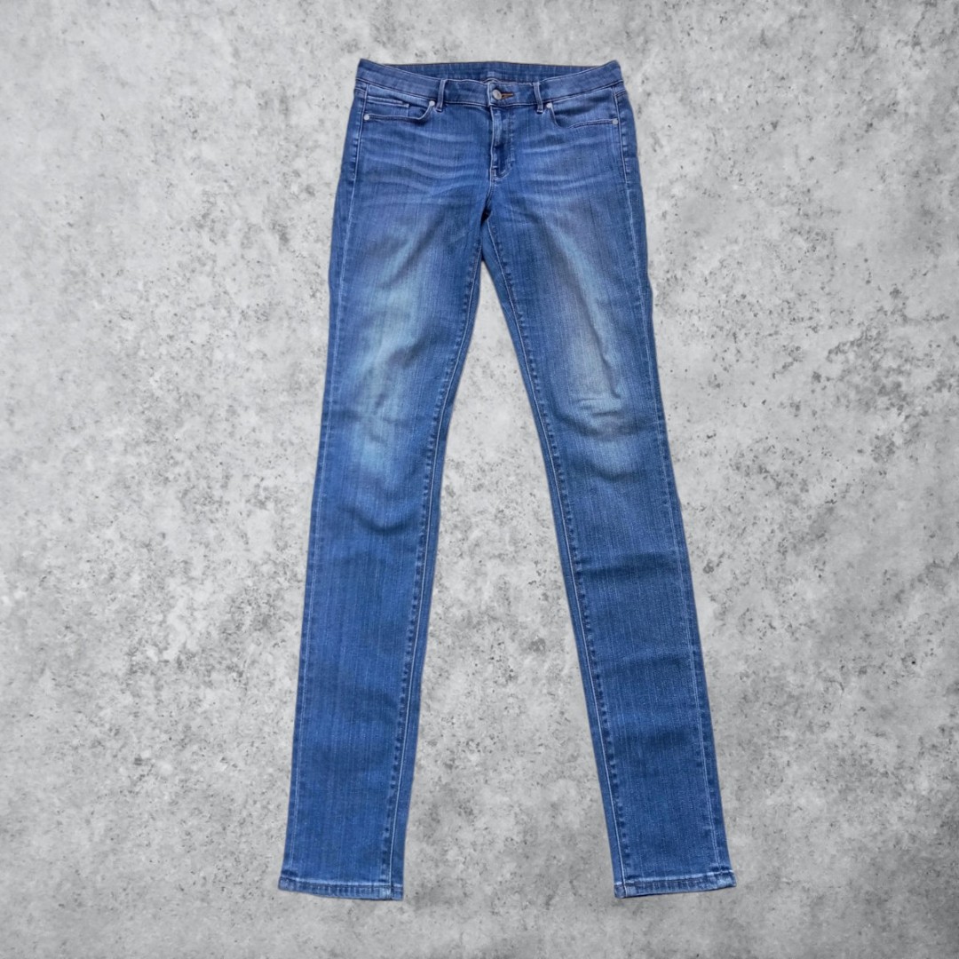 UNIQLO SKINNY STRAIGHT JEANS DENIM STRETCH on Carousell