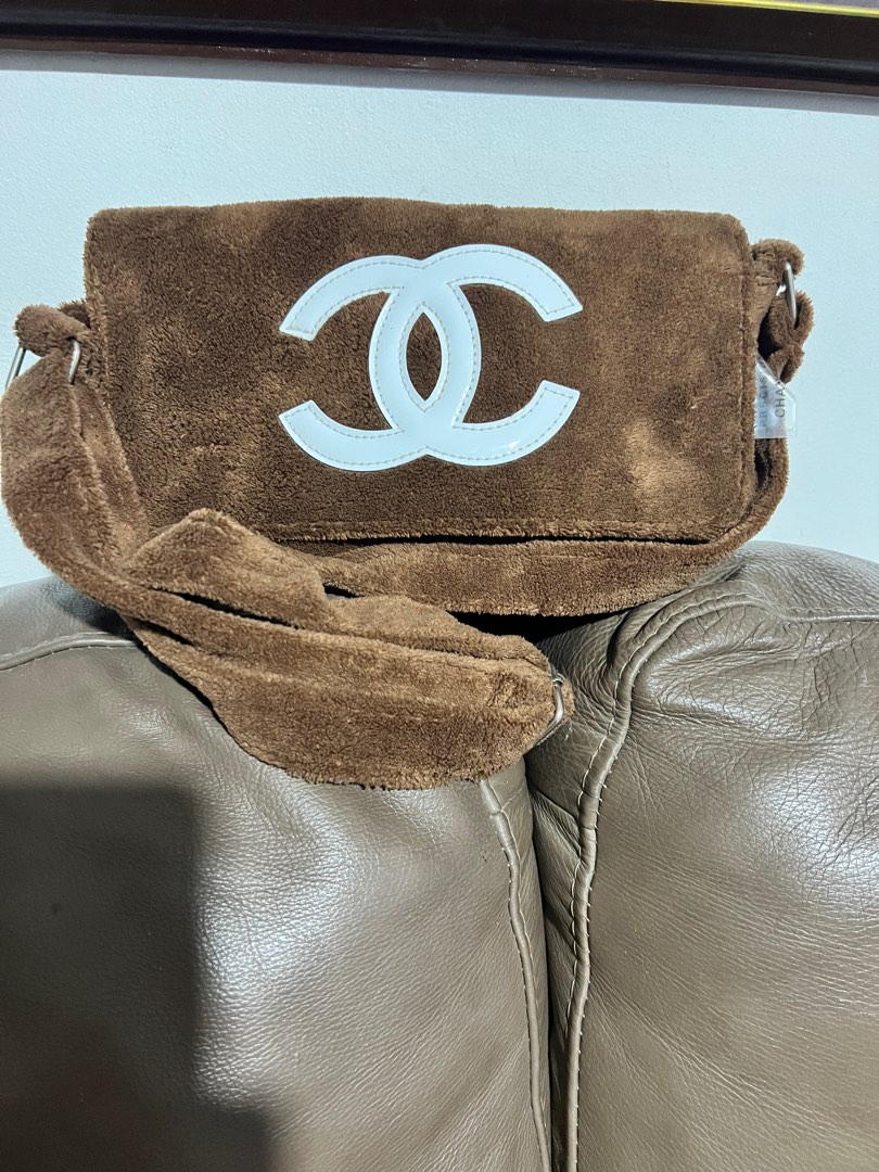 Chanel vintage top precision bag