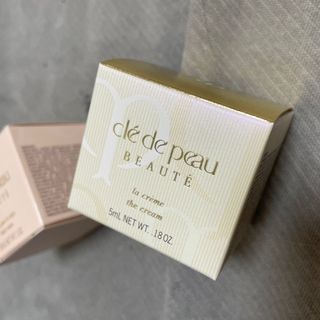 （分類：）位於 。 由 Four-pair-mon 提交（商品編號 1235135625，圖片 1）。簡介： 。