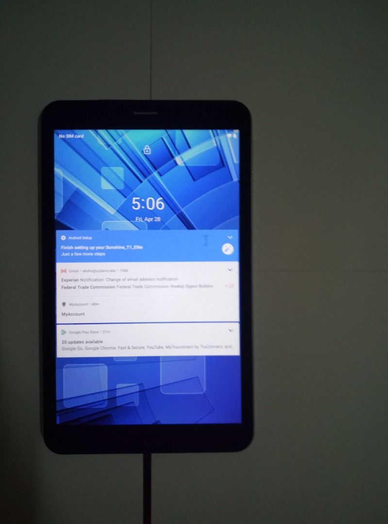 Cloud Mobile Sunshine T1 Elite Tablet 二手, 手機及配件, 平板電腦, 平板電腦 Android在旋轉拍賣