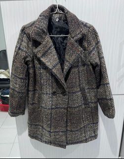 coat wool mantel winter  size anak  10-11 tahun NEW BELUM PERNAH DI PAKE KEKECILAN
