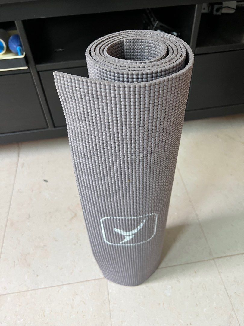 Decathlon Domyos Essential Yoga Mat 4mm - Grey