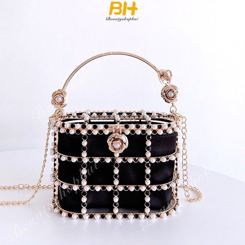 Dinner Clutch Bag, Women's Fashion, Bags & Wallets, Clutches on Carousell