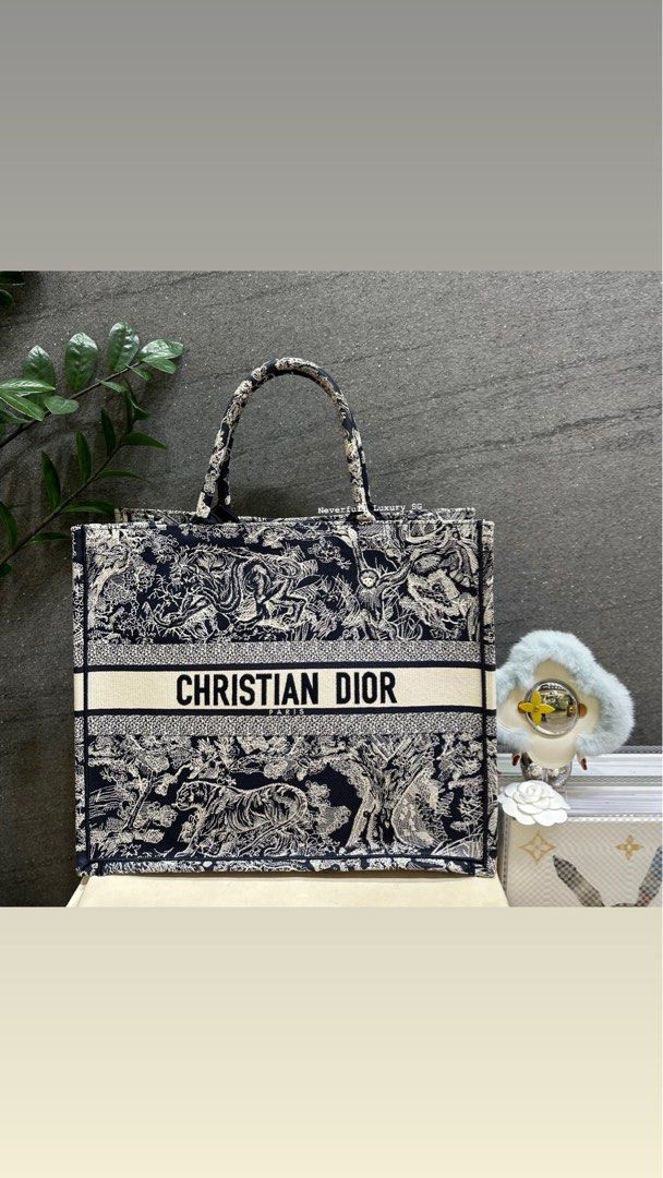 Large Dior Book Tote Ecru and Blue Toile de Jouy Embroidery (42 x