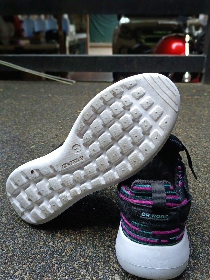 Dr. Kong Shoes, Women's Fashion, Footwear, Sneakers on Carousell
