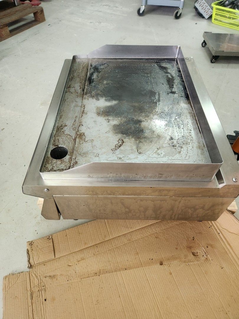 Electric griddle hot plate Italy brand heavy duty, TV & Home Appliances