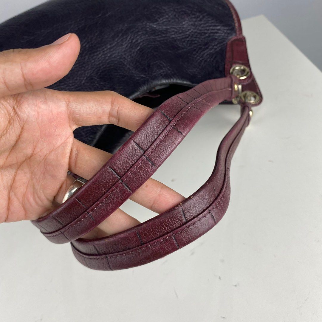 ESQUIRE Shoulder Bag, Women's Fashion, Bags & Wallets, Shoulder Bags on