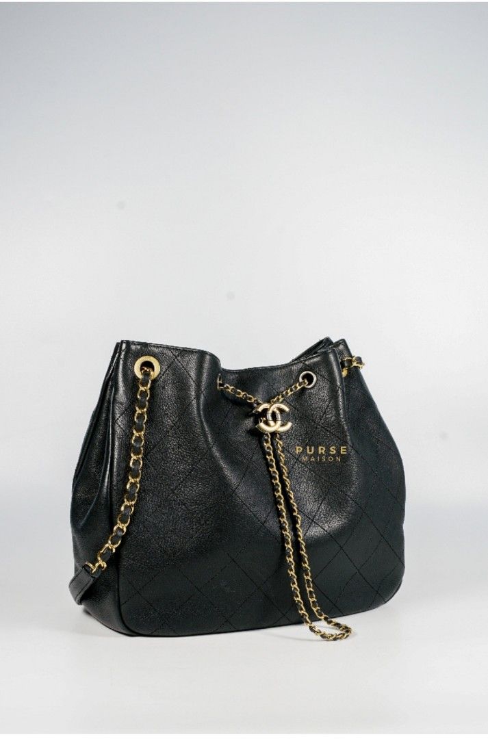 Chanel Black Distressed Veau Grain Drawstring Hobo Bag Gold