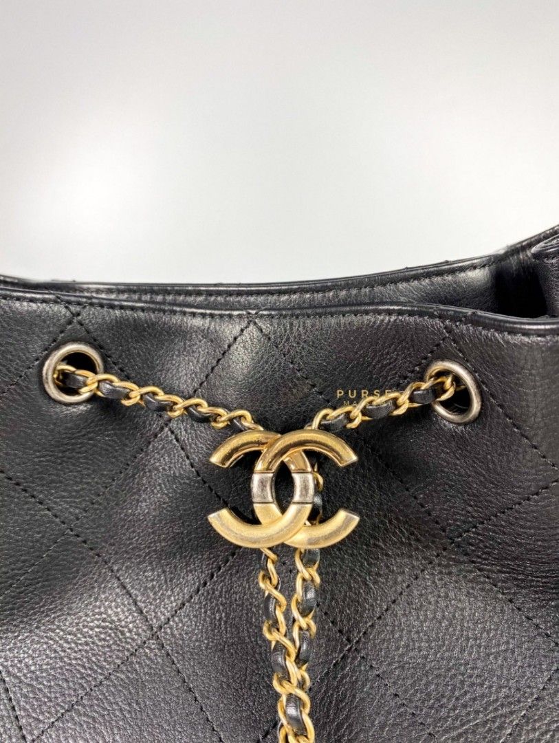 Chanel Black Distressed Veau Grain Drawstring Hobo Bag Gold Hardware, 2019  Available For Immediate Sale At Sotheby's